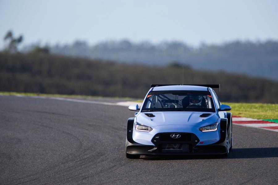  Hyundai Veloster N TCR 2019 года  (фото 22 из 27)